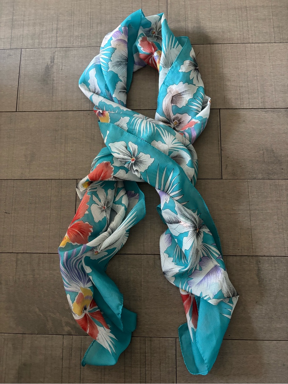 🌺5/$25🌺Vintage Turquoise Floral Sheer Scarf
